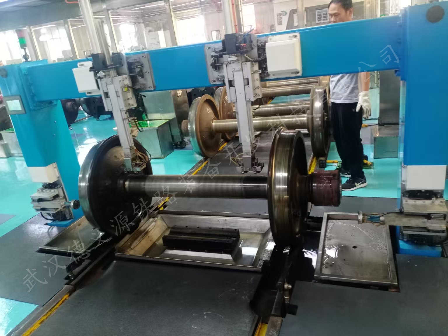 鐵路貨車輪軸/輪輞多通道 超聲波自動一體探傷機